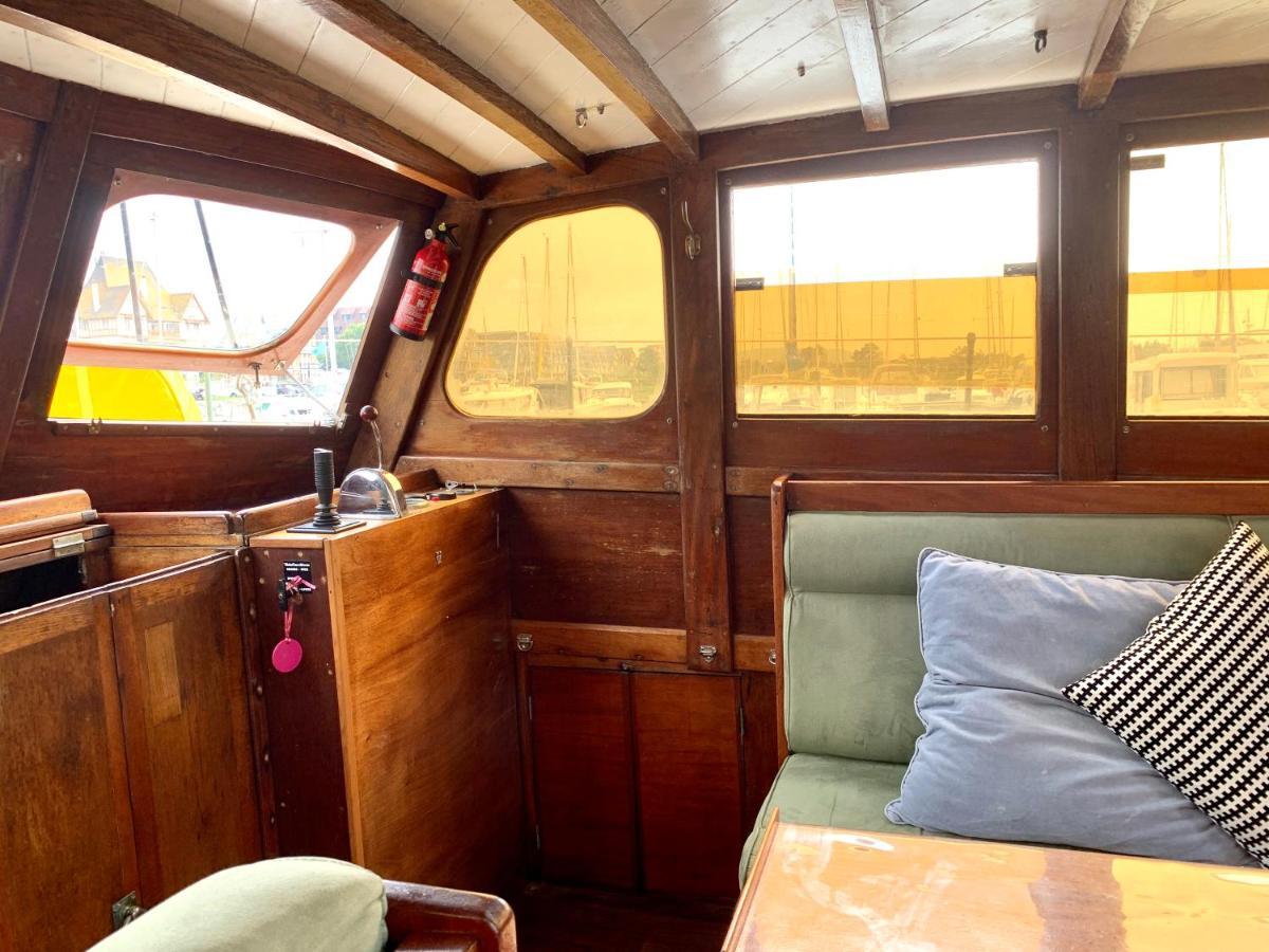 Port Deauville Yacht Vintage Eksteriør billede