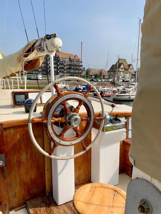 Port Deauville Yacht Vintage Eksteriør billede