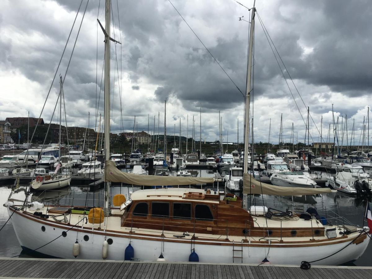 Port Deauville Yacht Vintage Eksteriør billede